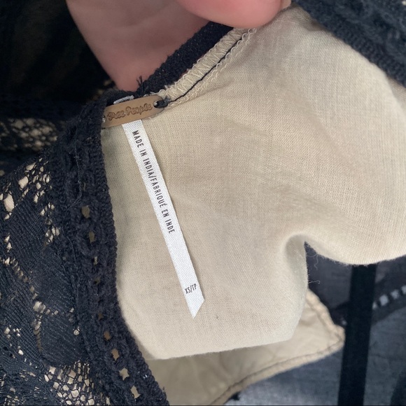 Black lace mini dress - Picture 6 of 8